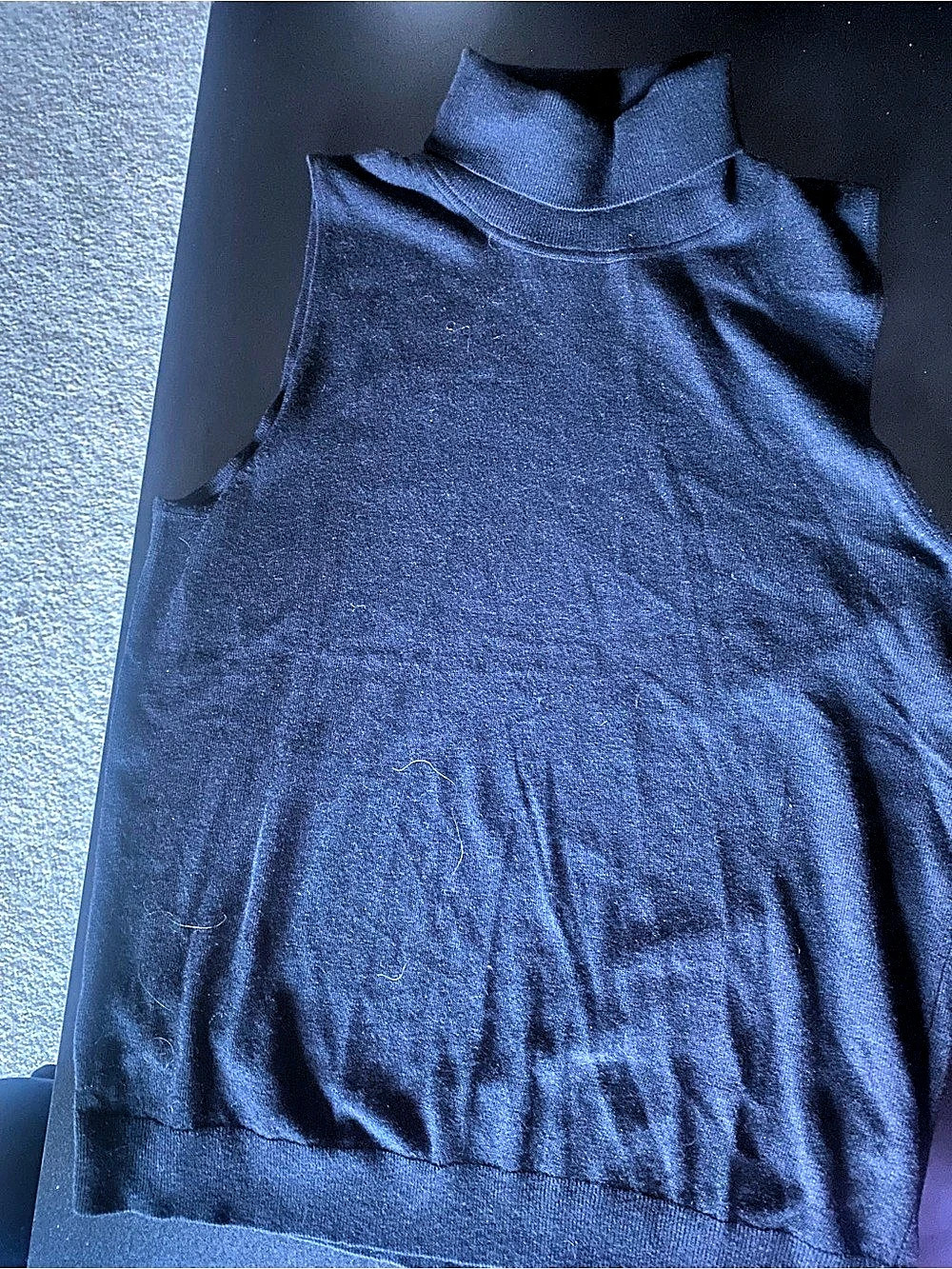 RW&CO. Sleeveless Mock Neck Top in Black Size XL/TG Like New